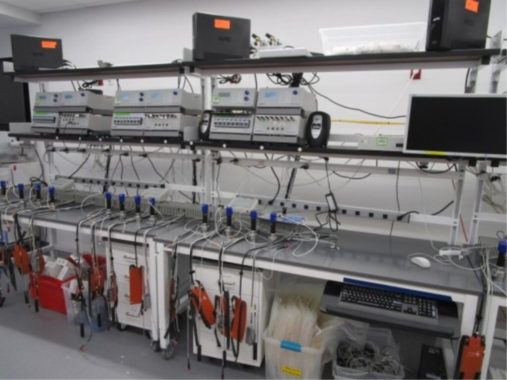 Eppendorf DASGIP Parallel Bioreactor System 12 position