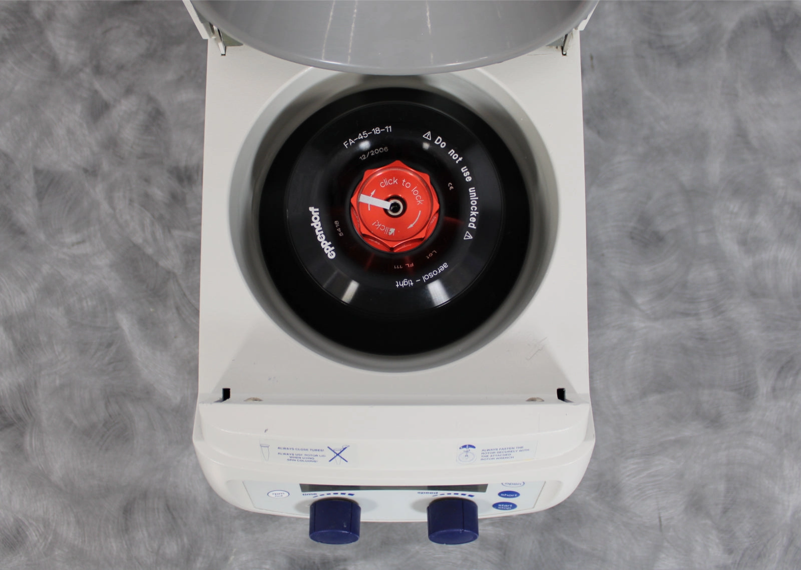 Eppendorf 5418 Benchtop Microcentrifuge w/ FA451811 FixedAngle