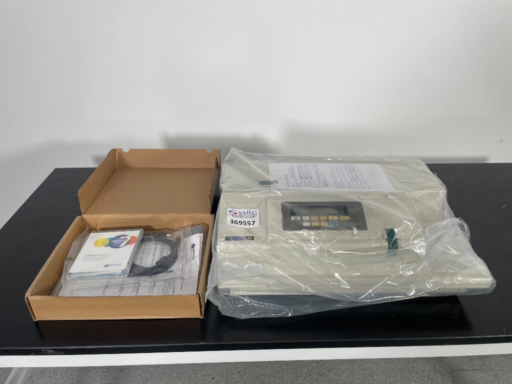 Unused Molecular Devices SpectraMax M2 Microplate Reader