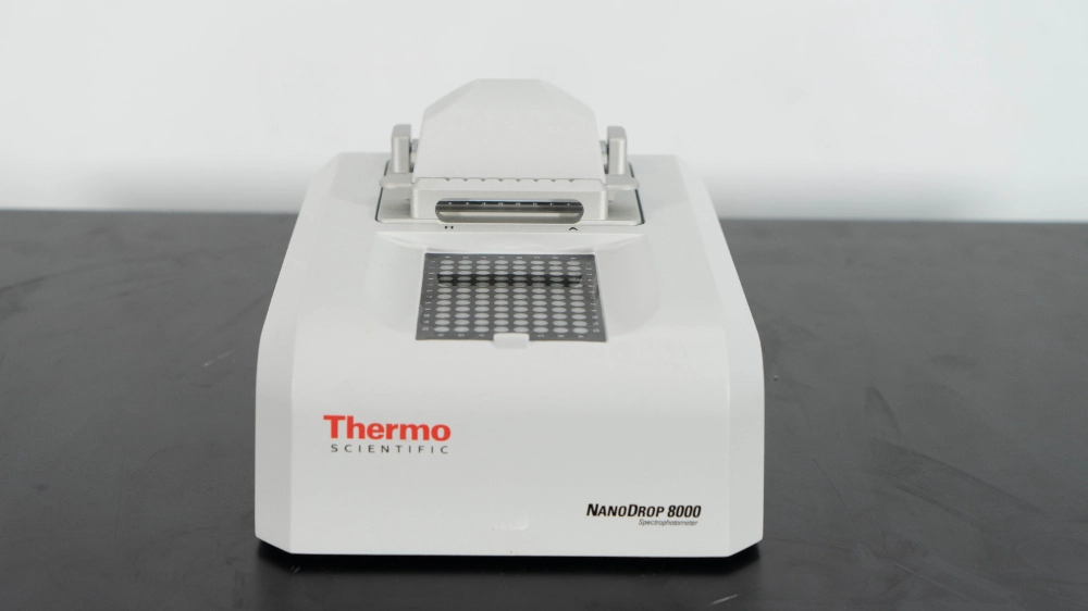 Thermo Nanodrop 8000 Spectrophotometer