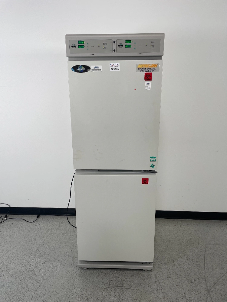 NuAire Autoflow Double Stack IR Water-Jacketed CO2 Incubator