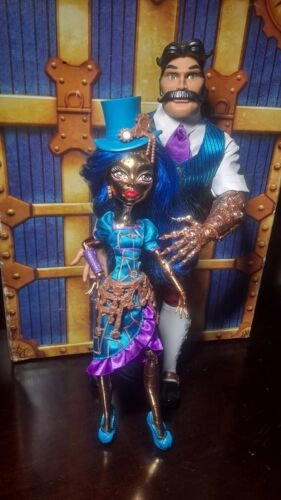 Factory Monster High SDCC Robecca Steam ( No Hexicah)