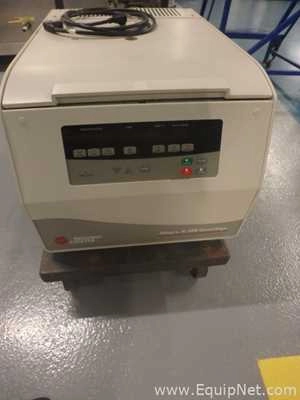 Beckman Coulter Allegra X-30R Refrigerated  Benchtop Centrifuge