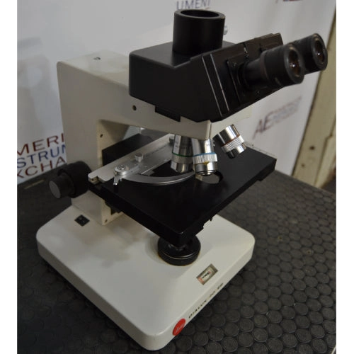 Leitz Dialux 20EB microscope