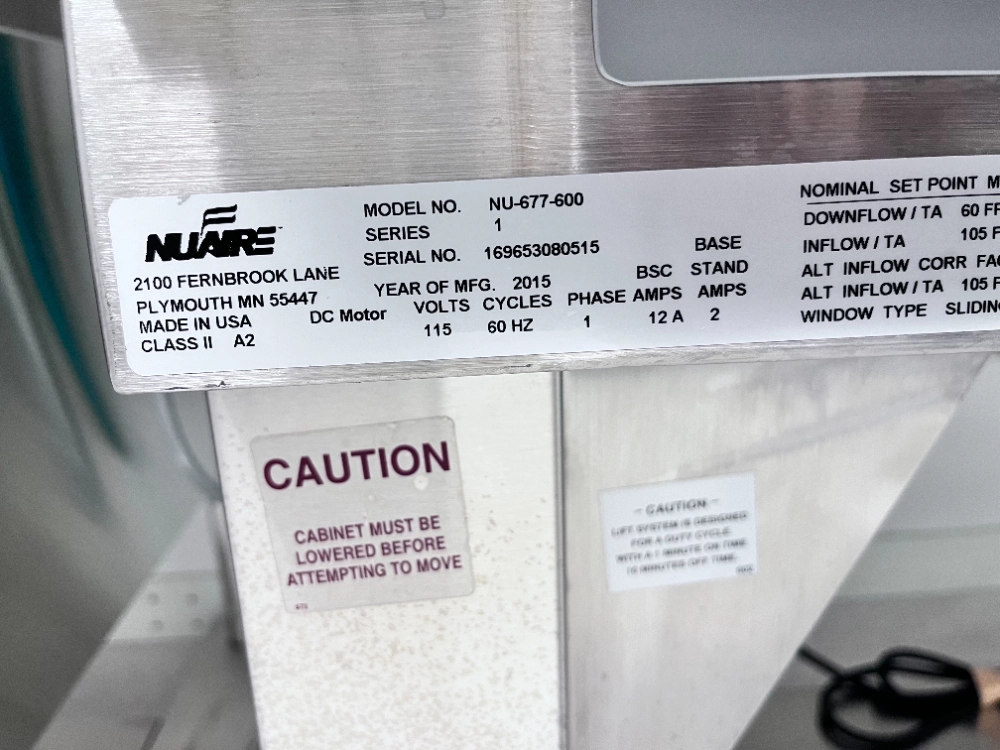 NuAire Class II Type A2 6' Biosafety
