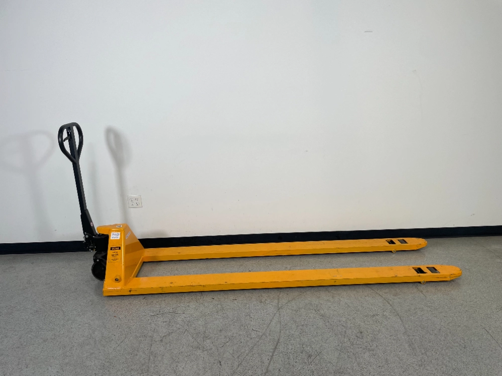 ULINE H-4123 Extra Long Pallet Truck