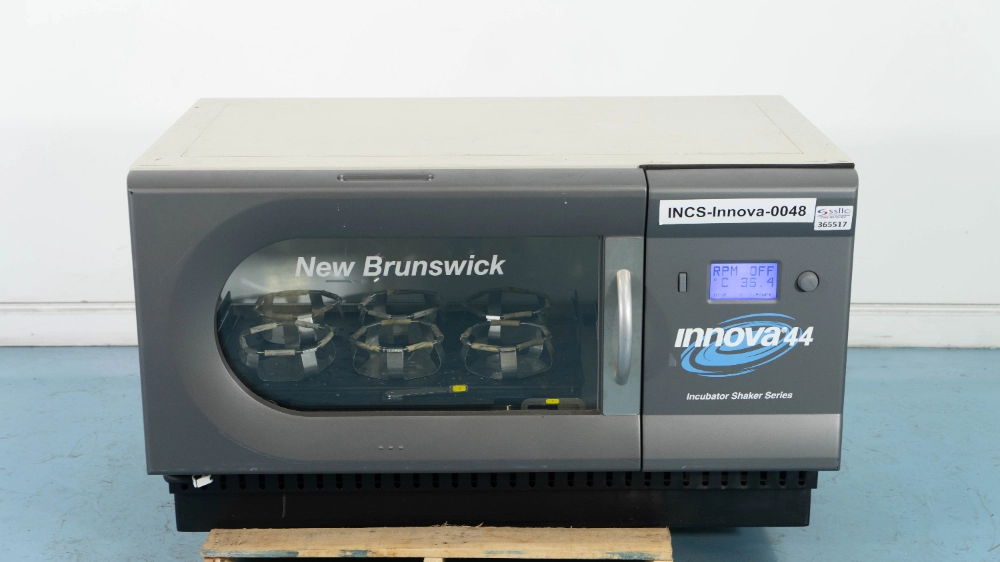 New Brunswick Innova 44R Series Incubator Shaker