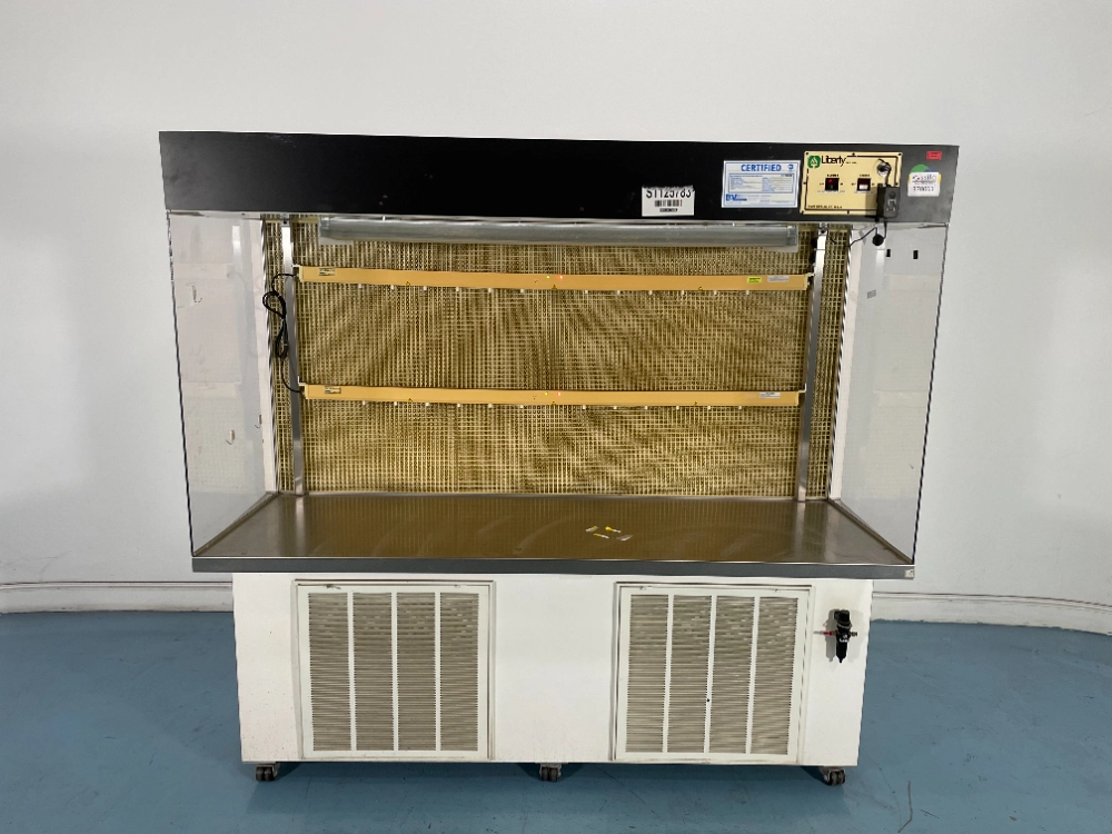 Liberty Industries 6' Laminar Flow Hood