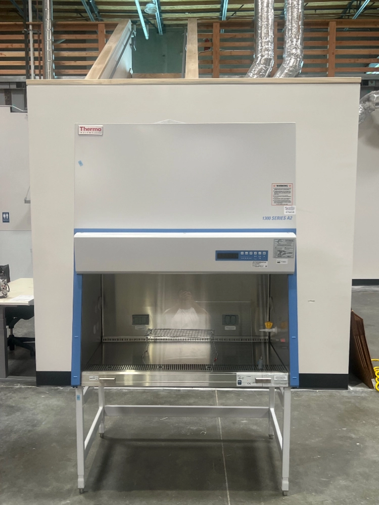Thermo 1300 Series A2 4' Biosafety Cabinet