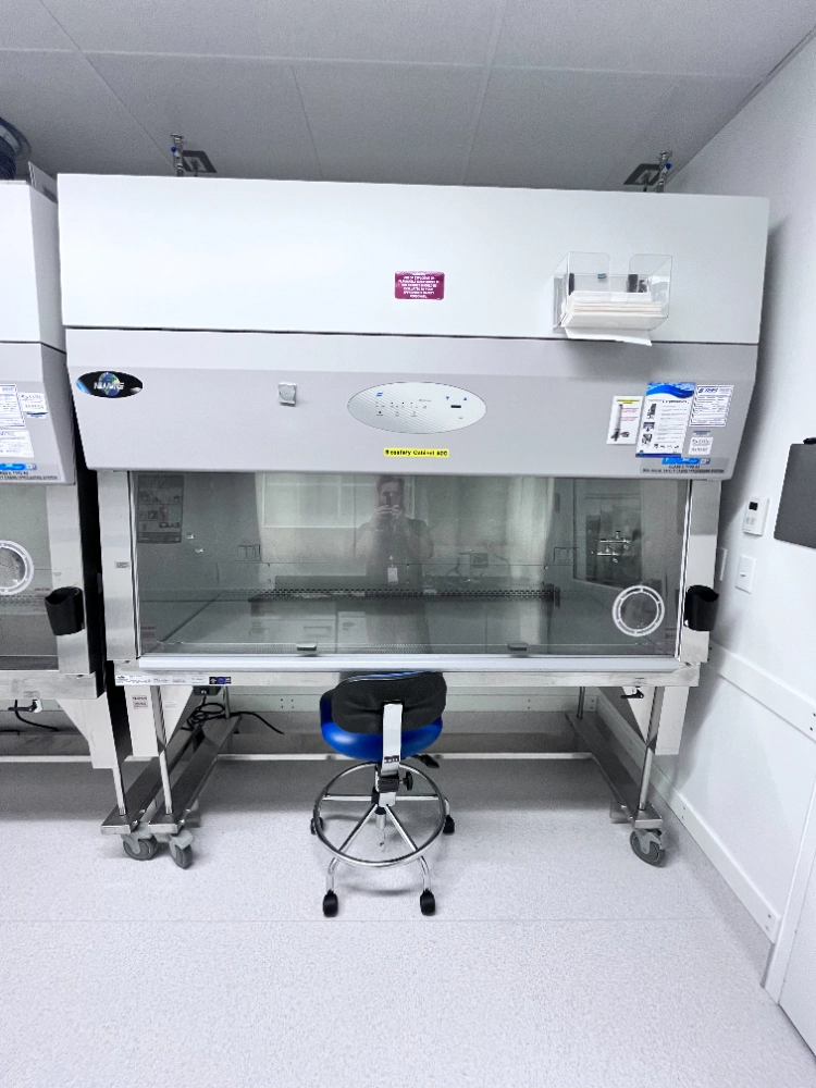 NuAire Labgard Class II Type A2 Biosafety Procedure Station