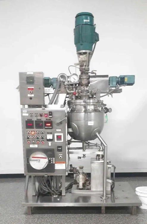 13 Gallon (50 Liter) Triple Motion Greerco Jacketed Vacuum Kettle.