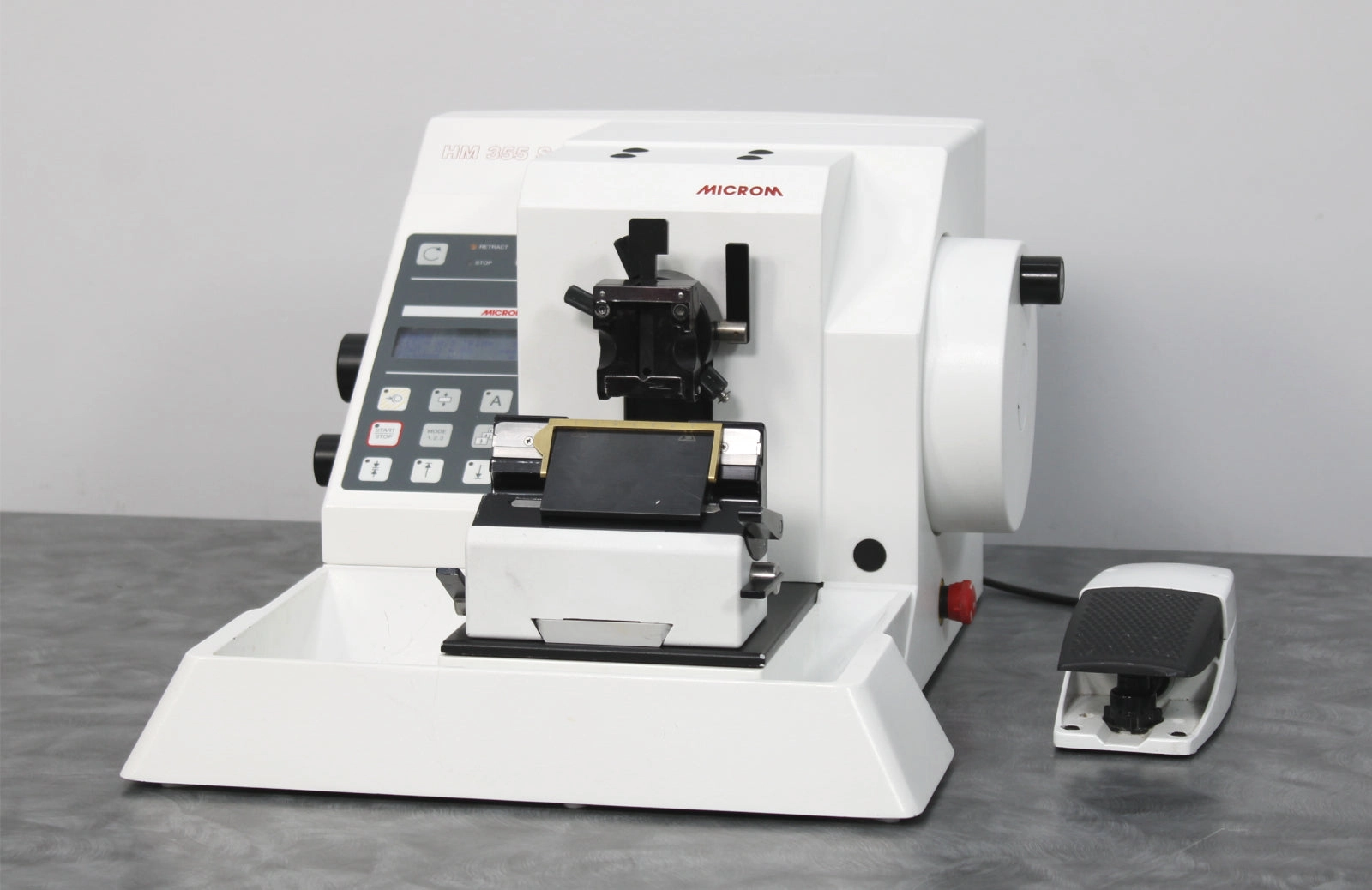 Microm HM 355 S Motorized Rotary Microtome 905480 w/ Foot Pedal &amp; Knife Holder