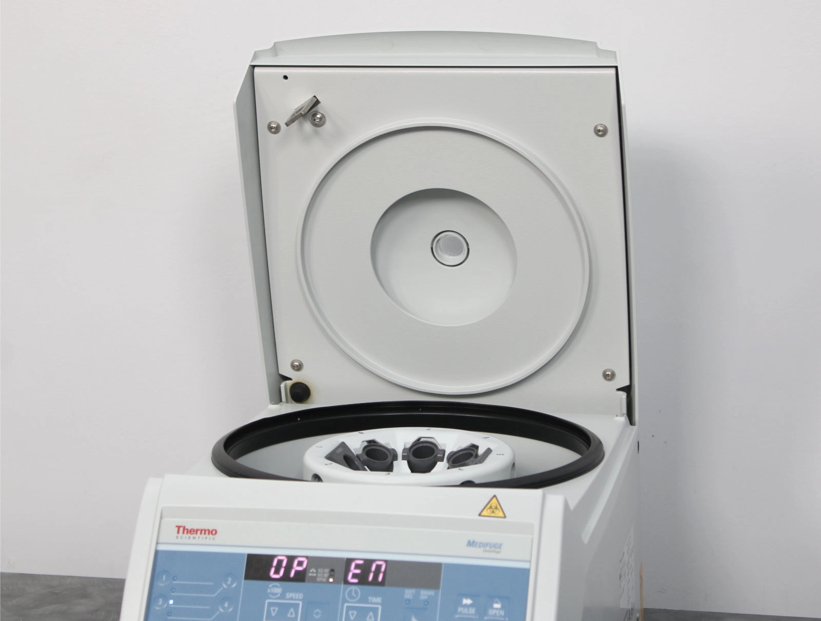 Thermo Scientific Medifuge Benchtop Centrifuge 75008800 with DualSpin ...