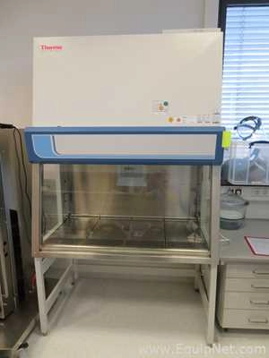 Thermo Scientific KS12 Biological Safety Cabinet
