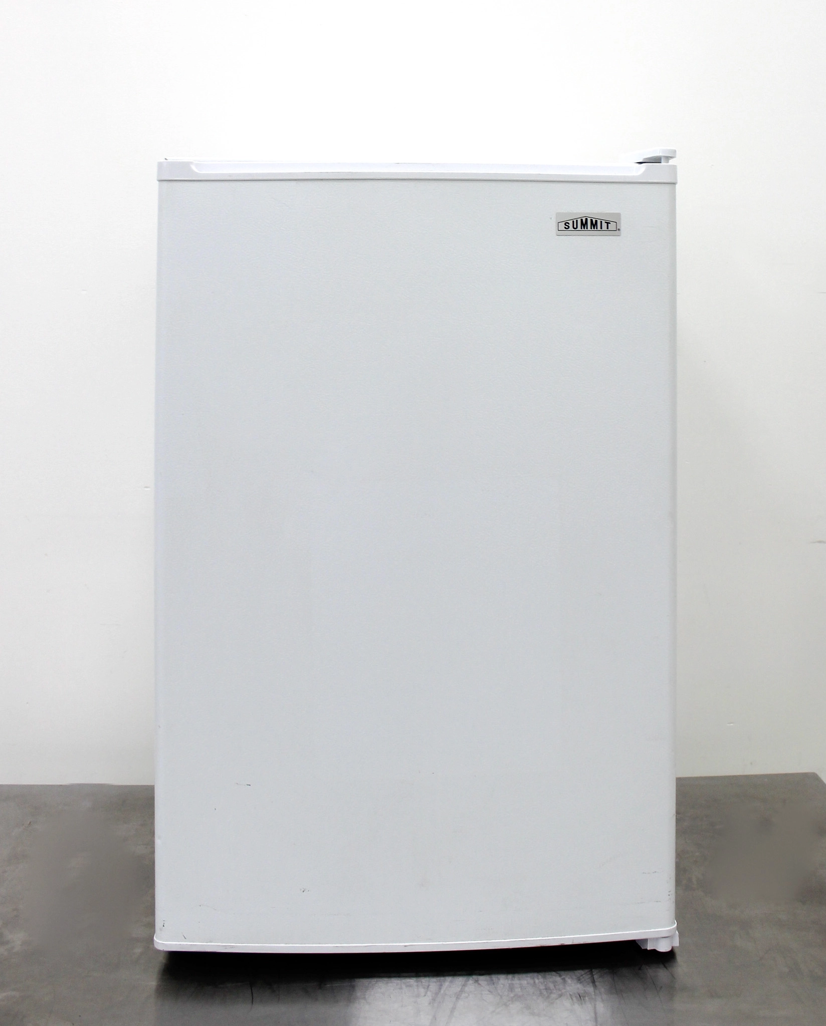 Summit 5 cu. ft. Upright Manual Defrost Freezer FS-60M in White - 3376625