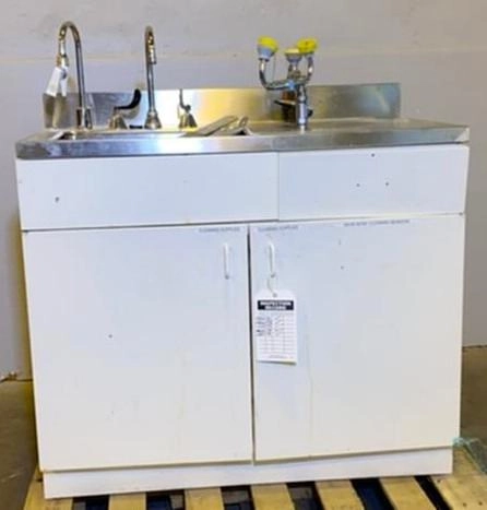 42" Metal Casework Lab Sink w/ Stainless Top 2 Faucets &amp; Eyewash(S6LLST4428)