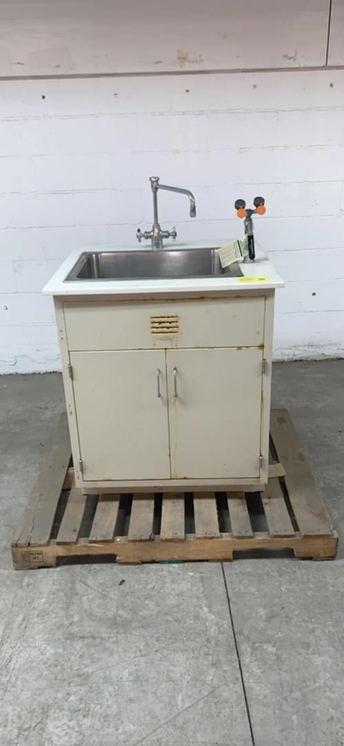 Used 32" Lab Sink w/ Corian Top, Stainless Basin, Faucet &amp; Eyewash