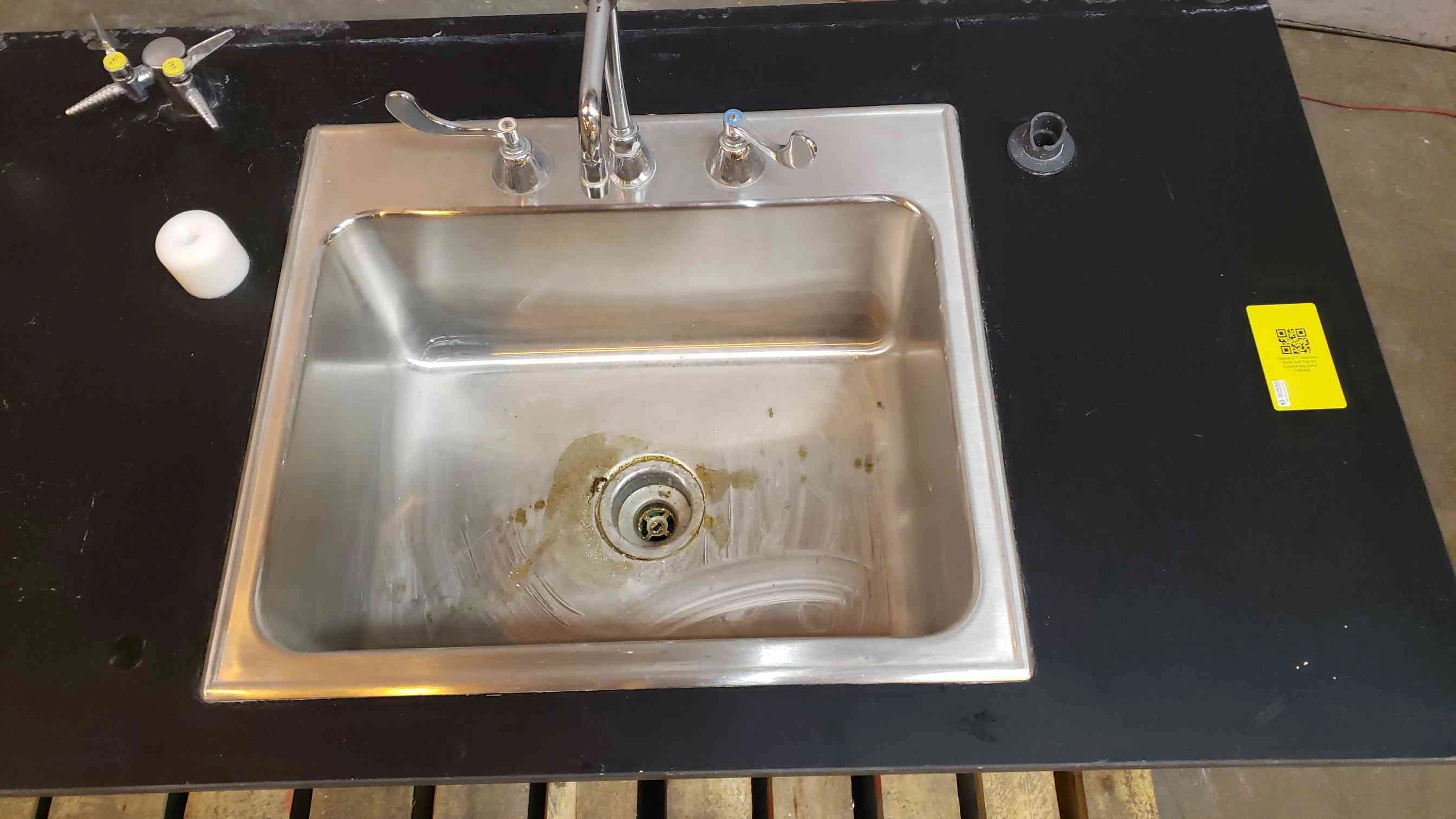 5'7" Epoxy Counter w/ Stainless Steel Sink Basin (SKU: 1582AA)(1582AA)