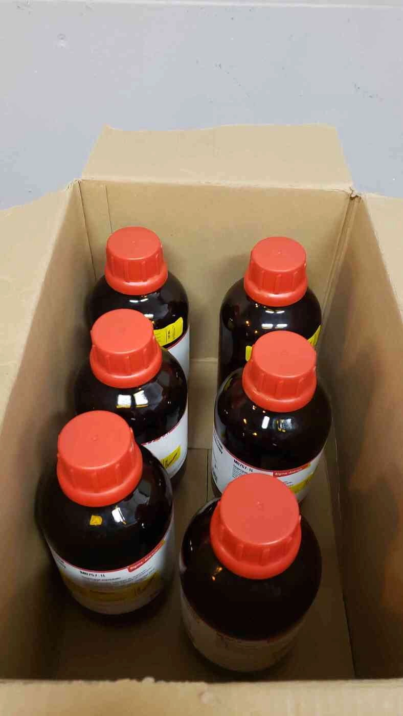 Used 1L Bottles Sigma-Aldrich Isopropyl Myristate M0757-1L (SKU: 4385AA)