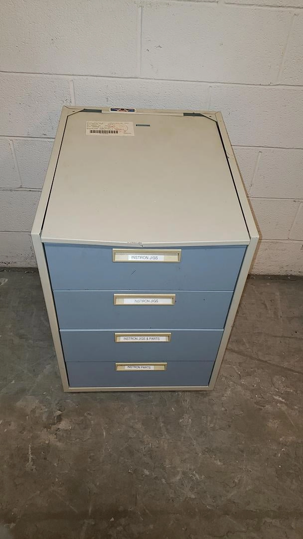 Used 18" 4 Drawer Recessed Sitting Height Casework