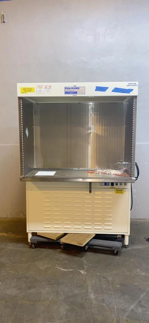 Used 4' Baker Biosafety Laminar Flow Cabinet Fume Hood EG