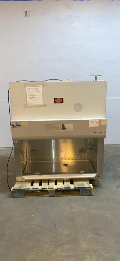 NUAIRE Class II Type A2 Fume hood NU-440-400