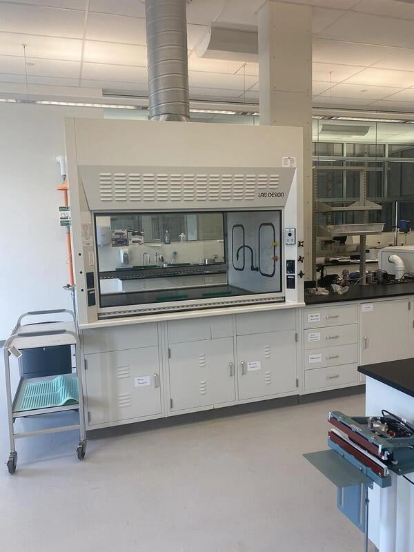 6' Chemical Fume Hood 2-Sided by Lab Design Bench top 72x61x56