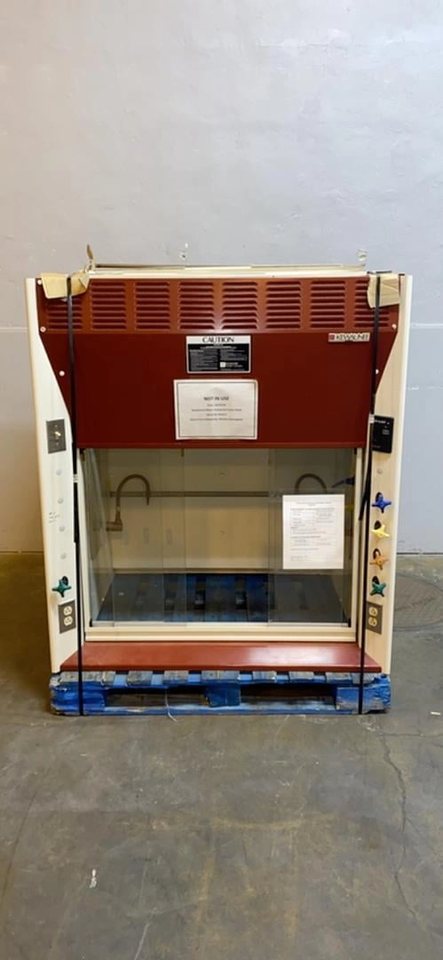 Used 4' KEWAUNEE Supreme Air Chemical Fume Hood