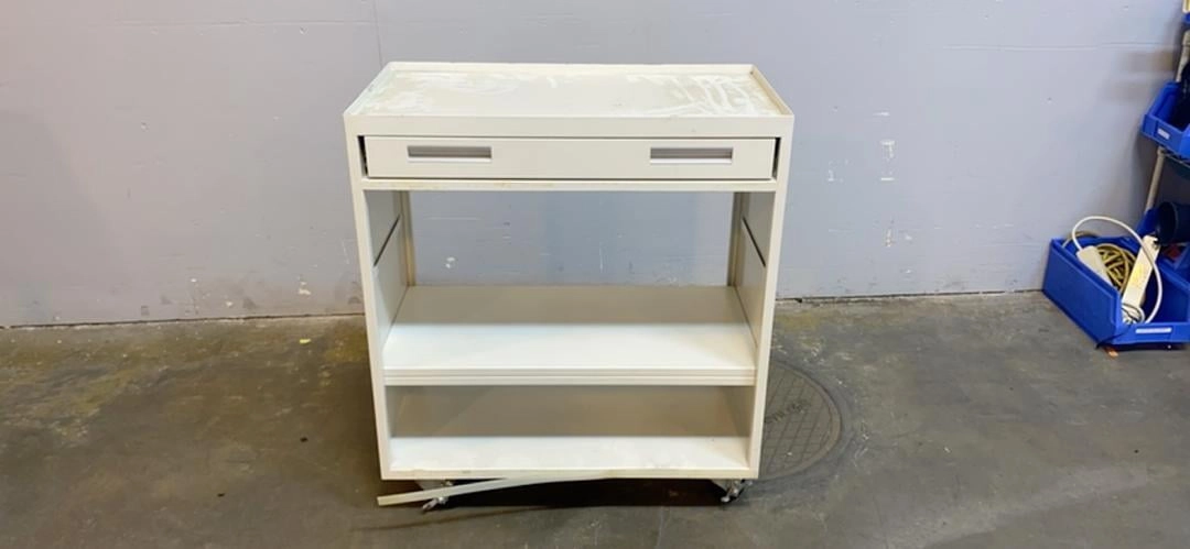 31x18x36 Rolling Lab Crash Cart w/ Drawer