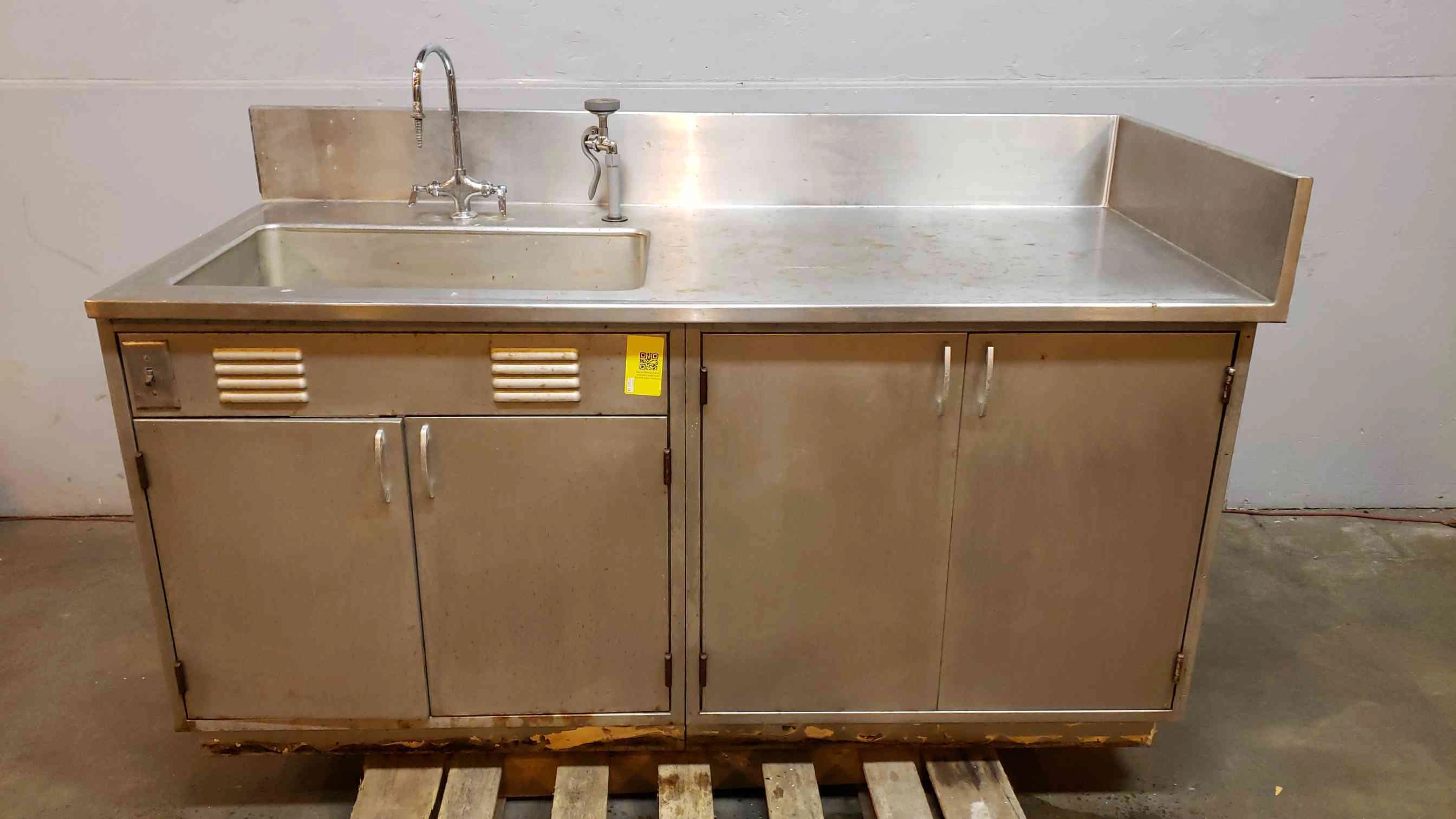 Kewaunee 6' Stainless Steel Lab Casework Benches w/ Sink Faucet &amp; Hose(SKU: 4000AA)(4000AA)