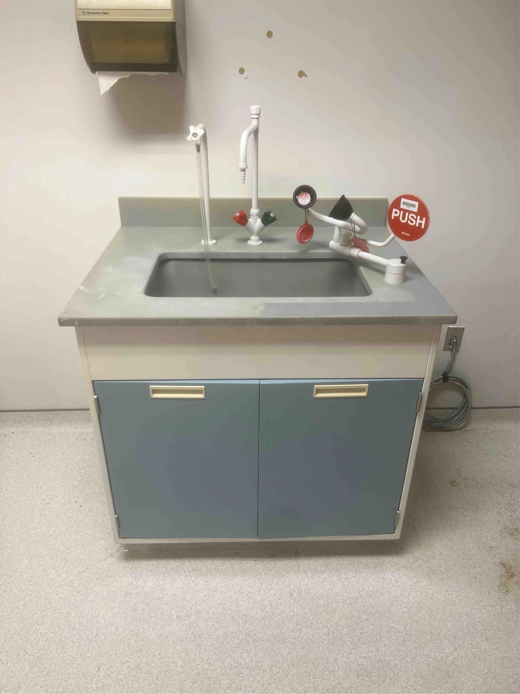 Fisher Hamilton 38" Lab Sink w/ Fixtures (SKU: 5393AA)(5393AA)