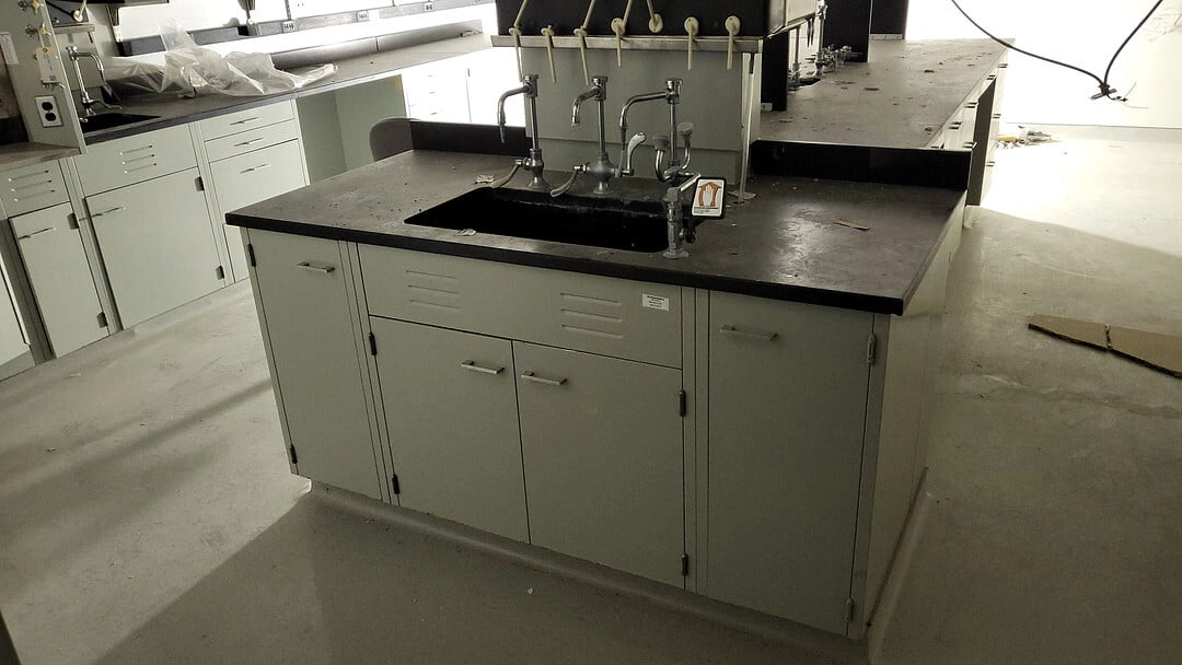 68" St Charles Lab Casework Metal Sink Bench