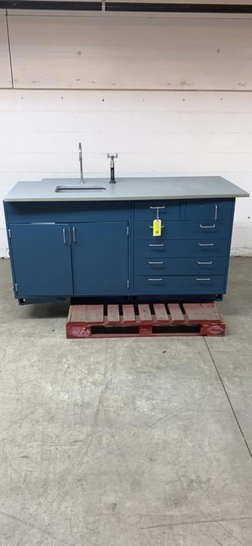 69"x30" Lab Casework w/ Sink Faucet &amp; Eyewash Hamilton(S6LLST1666)