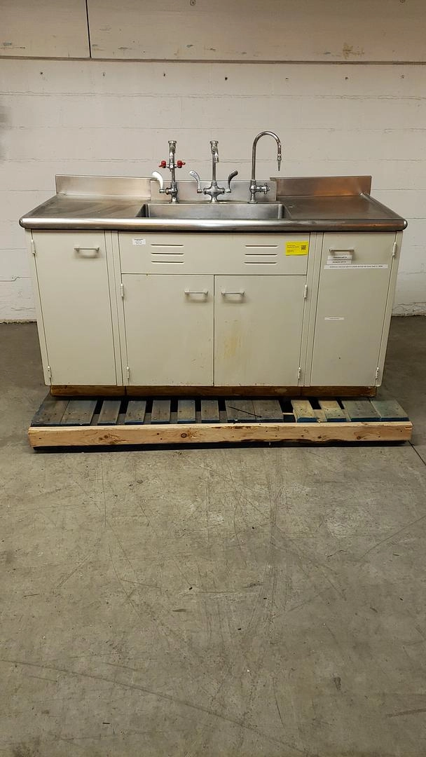 Lab Casework Stainless Sink Bundle St Charles 5' 1/2(S6LLST7281)