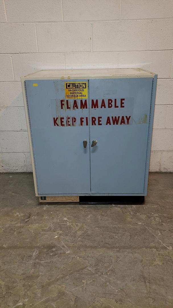 30" Flammable Bench Cabinet Blue(S6LLST9904)