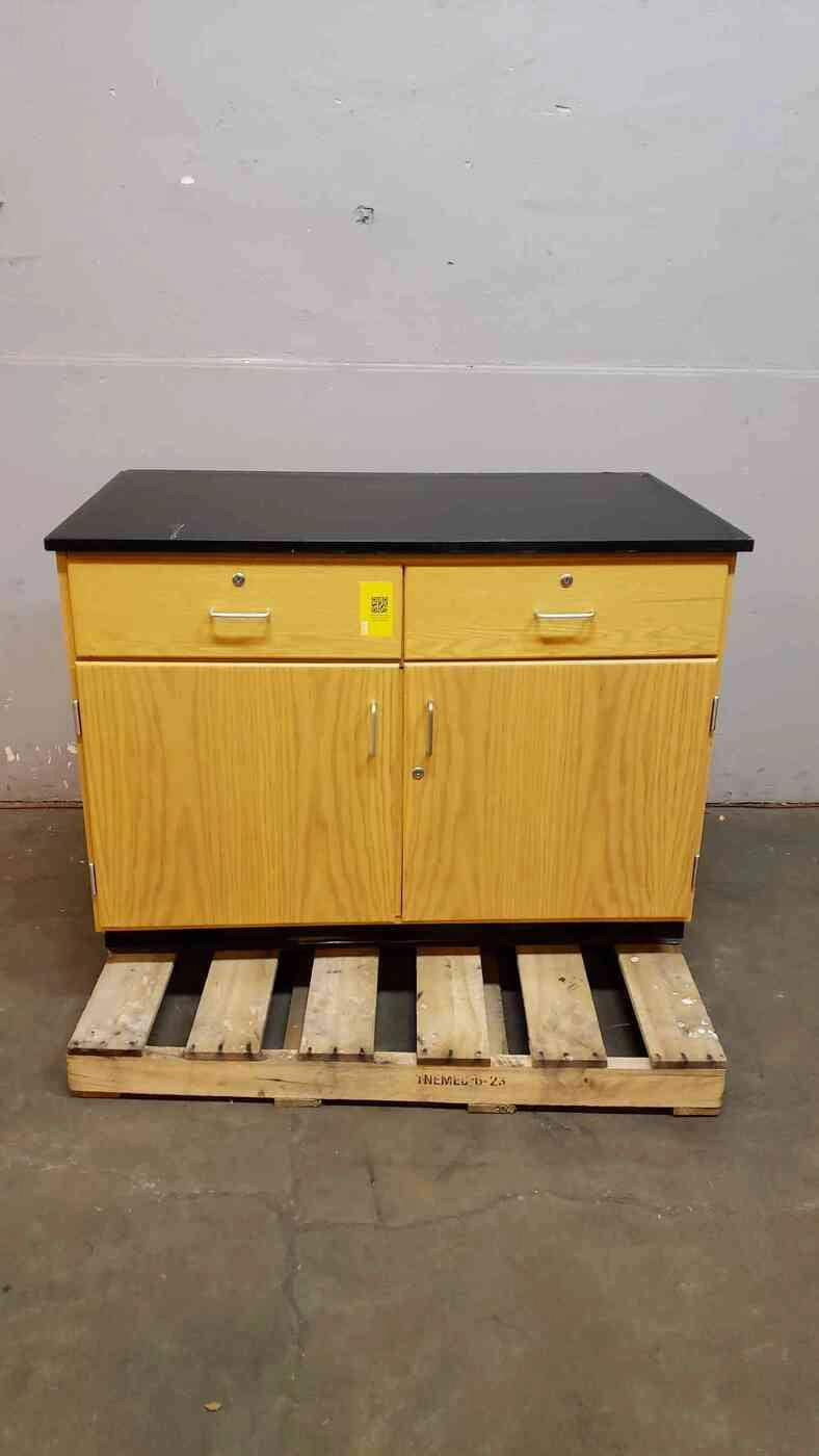 4' Jamestown Lab Casework Drawers/Doors &amp; Epoxy Top (SKU: 3493AA)(3493AA)