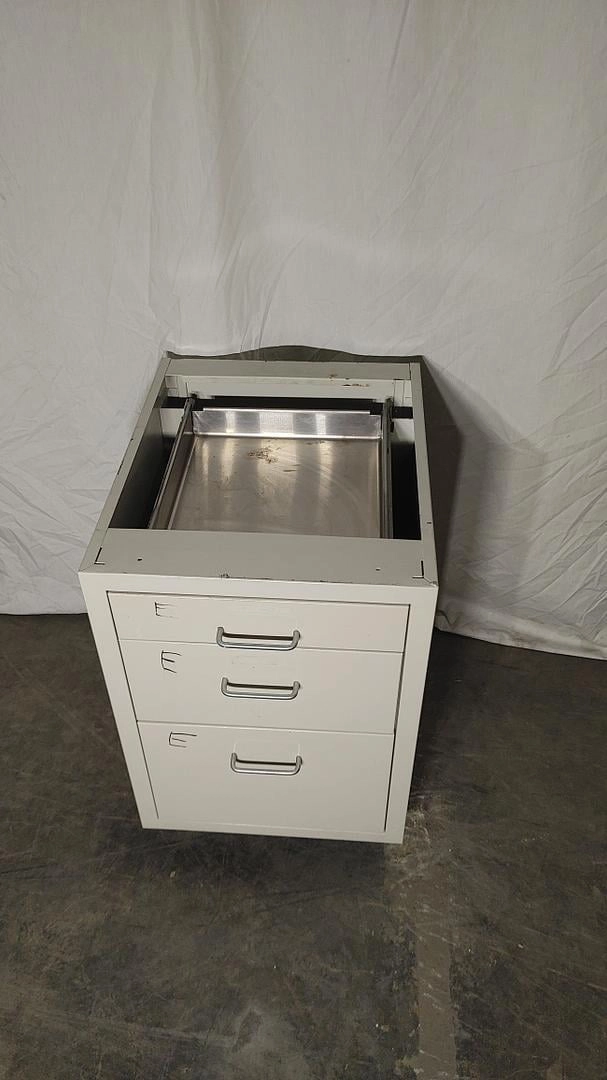 18" Jamestown Sitting Height Cabinet S6LLST12473(S6LLST12473)