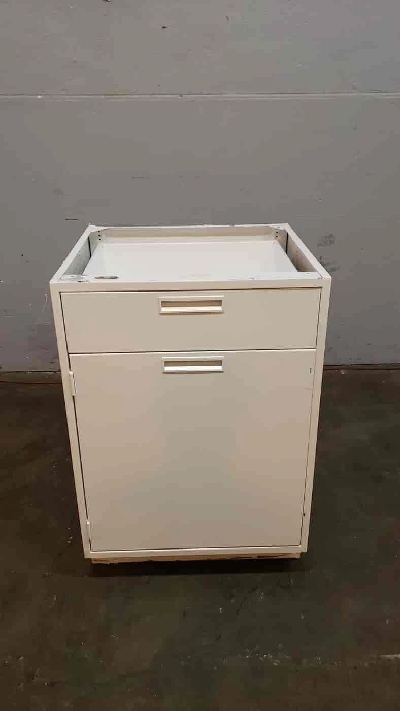 White 2' Fisher Hamilton Casework W/ 1 Door 1 Drawer(3873AA)