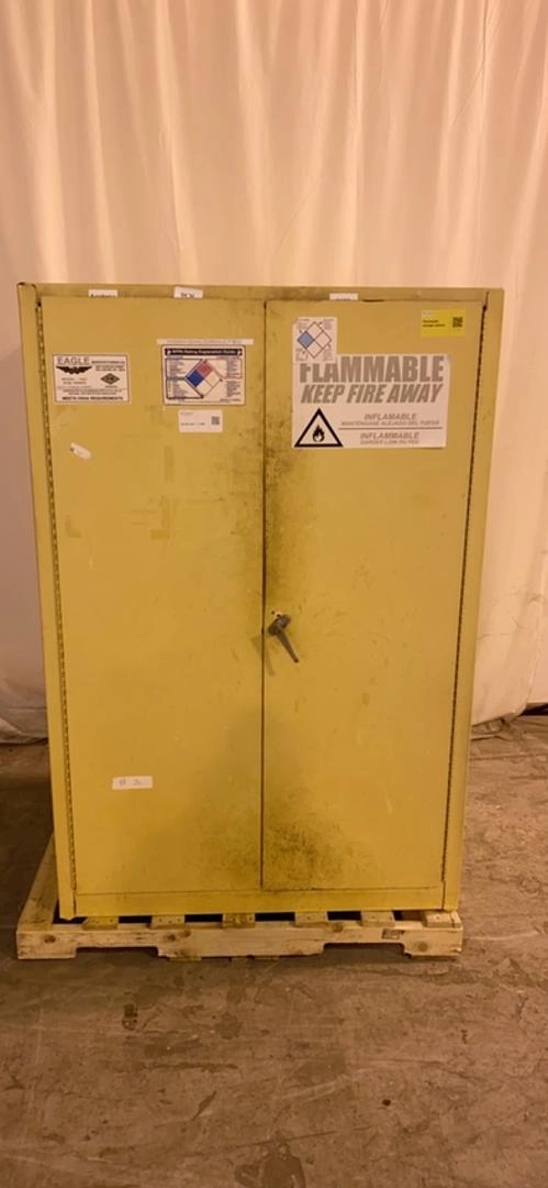 43" Eagle 1947 45 Gallon Safety Storage Cabinet(S6LLST3611)