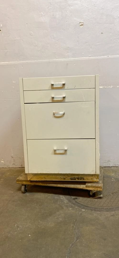 24x22x34" 2' St Charles 4 Drwr Casework Lab Cabinet