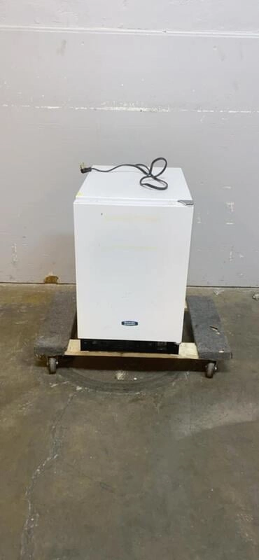 Under Counter Lab Freezer Marvel 15AF0001 Tested-5