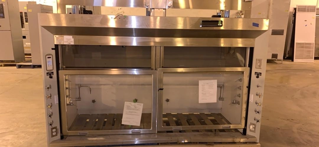 8' Jamestown Isolator II Ducted Chemical Fume Hood(S6LLST6538)