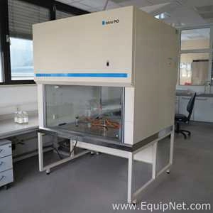 Iskra PIO LFV 12/12 Fume Hood