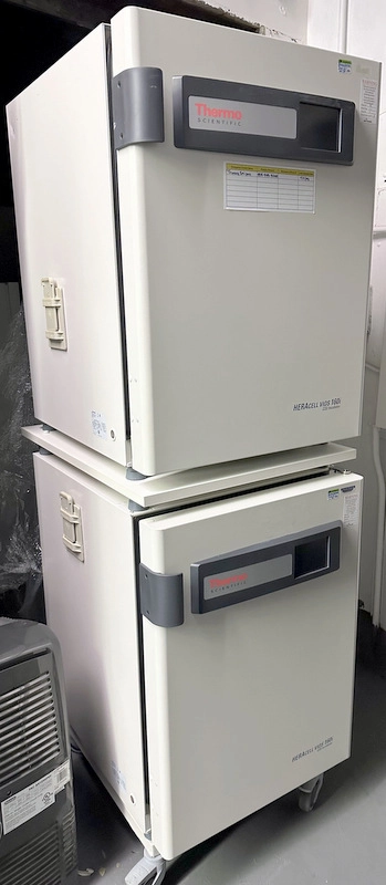 HERAcell Vios 160i Dual-Chamber CO2 Incubators