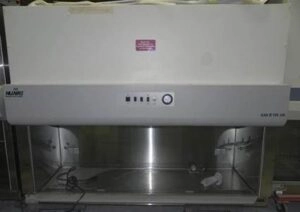 Nuaire NU-425-600 Biosafety Cabinet