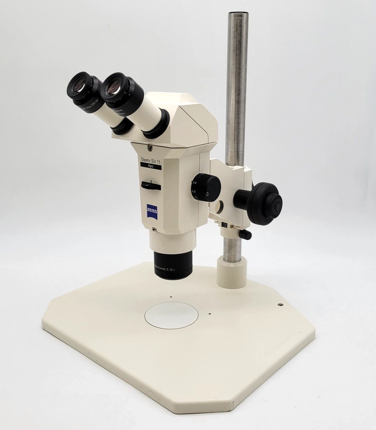 Zeiss Stereo Microscope Stemi SV 11 Apo with Plan Apochromat S 1.0x Objective