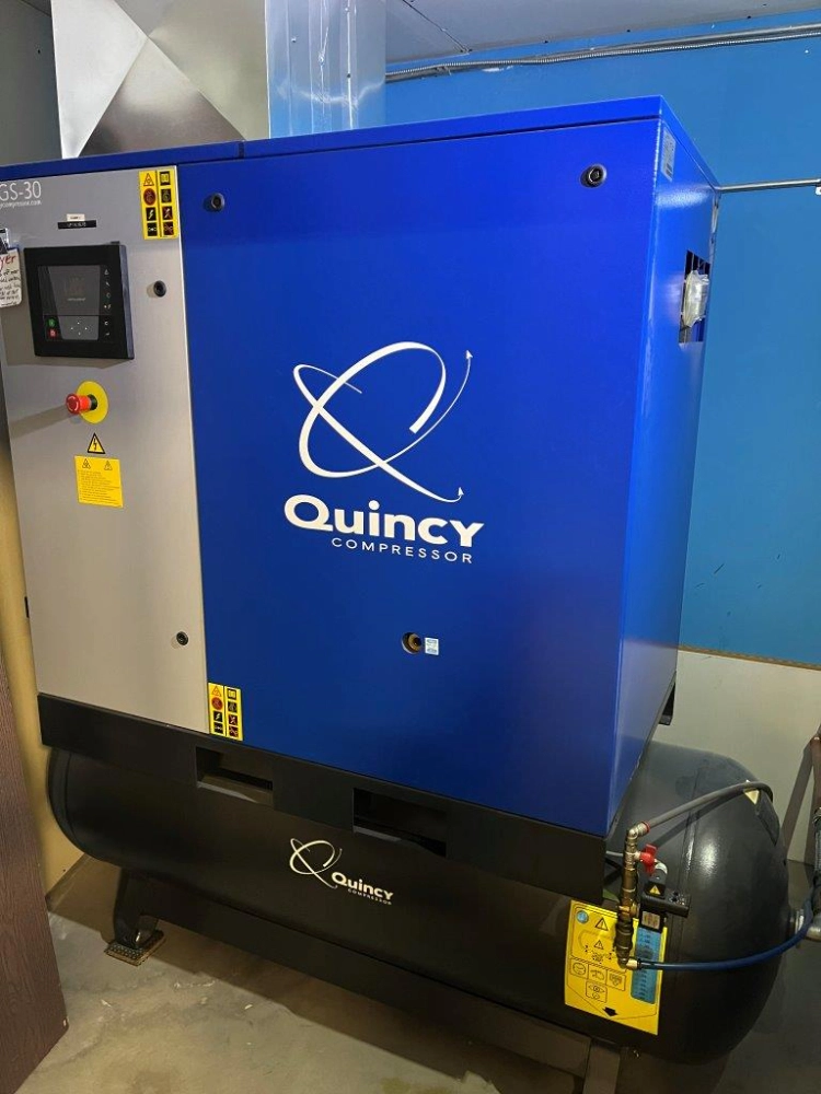 Quincy Compressor QGS 30 D TM with Air Dryer QPNC-125