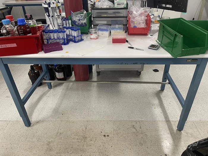 Used Lab Bench / Table