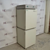 Nuaire NU-8700 incubator