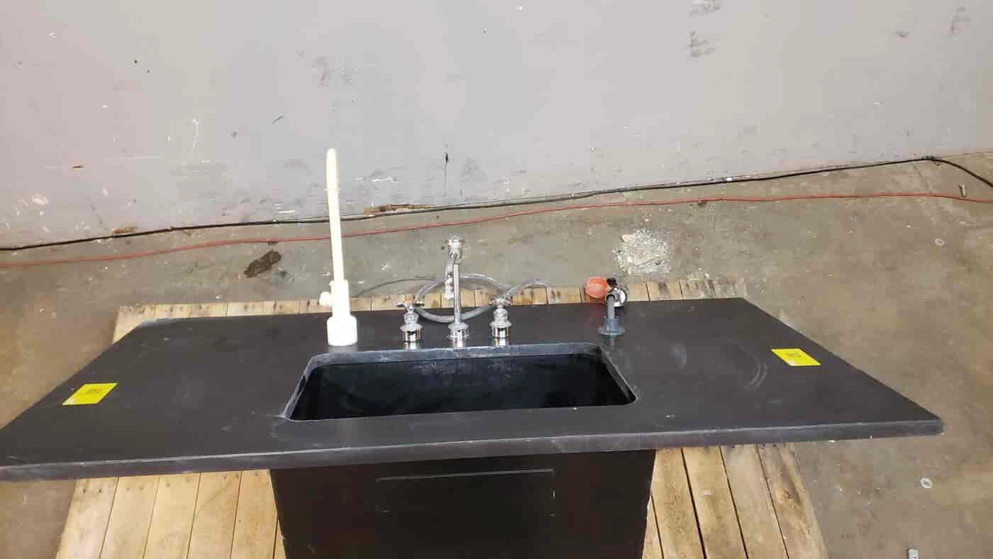 Used 5' Epoxy Sink W/ Countertop Hose &amp; Faucets (SKU: 2560AA)